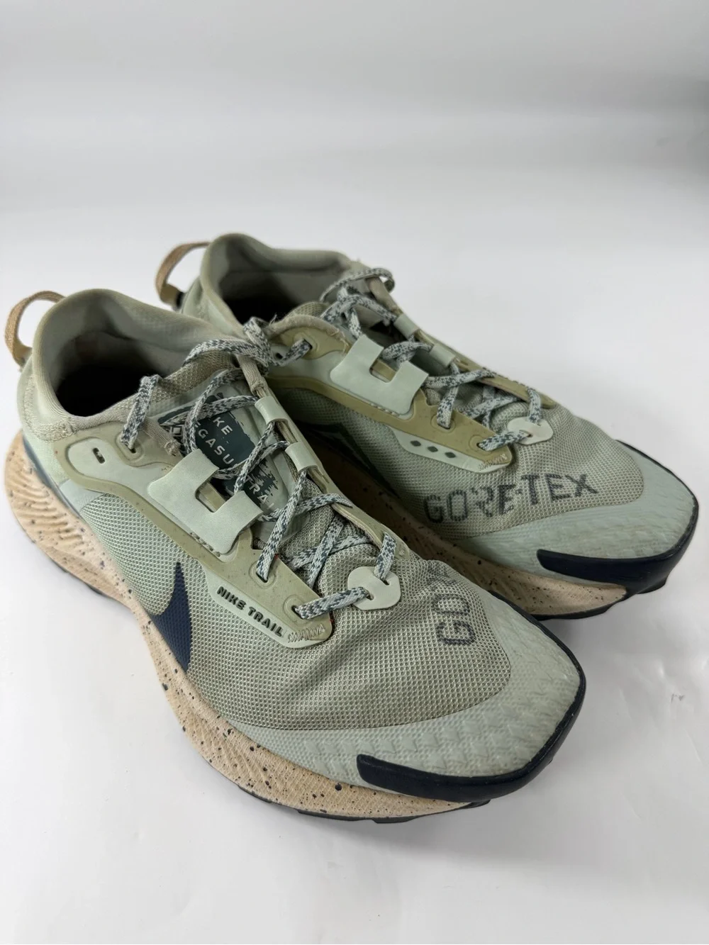 Nike Pegasus Trail 3 GTX Gore-Tex Seafoam Trail Shoes Women’s 8.5